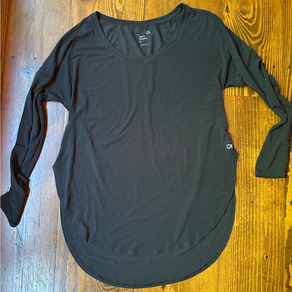 GAP Black Long Sleeve Athletic Top - Picture 2 of 6